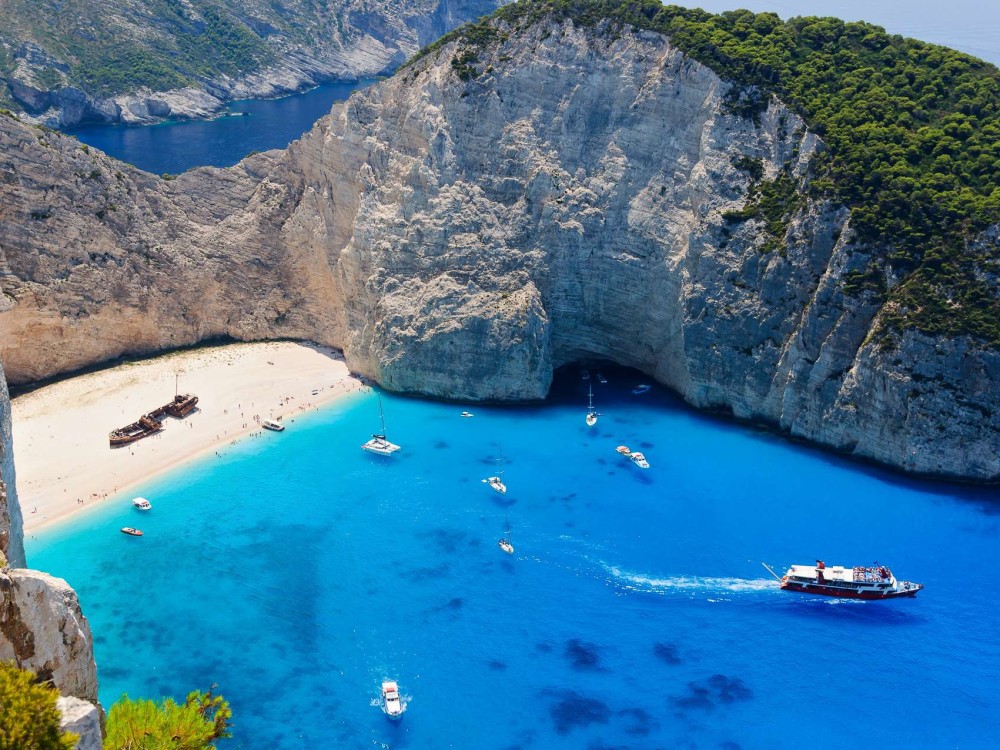 picture from activity Bareboat Charter a 5,5m Motorboat & Chart a Custom Cruise to Shipwreck Beach & the Blue Caves